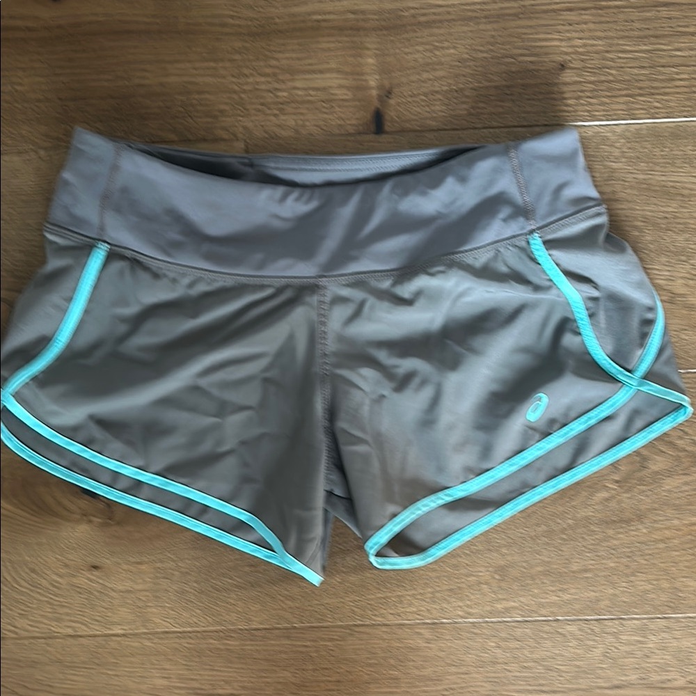 Asics Gray Athletic Shorts with Comfortable Fit and Moisture-Wicking Material
